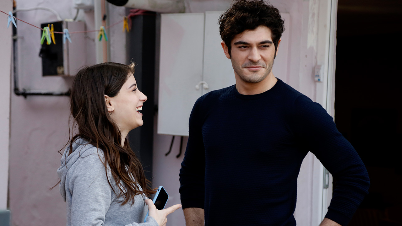 Bizim Hikaye final yapıyor! Başrol oyuncusu Burak Deniz'in yeni dizisi belli oldu