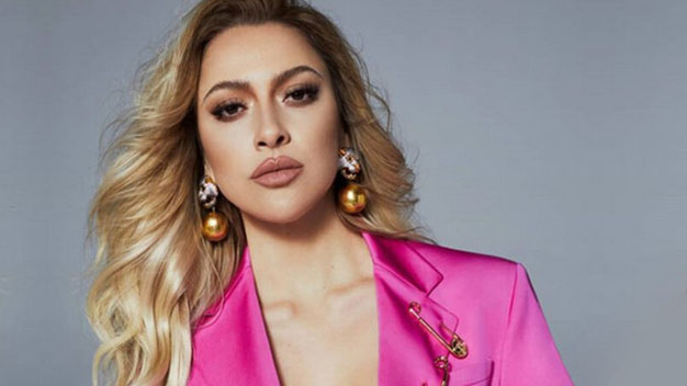 Hadise Uzaklaştırma Kararı Aldırdı!