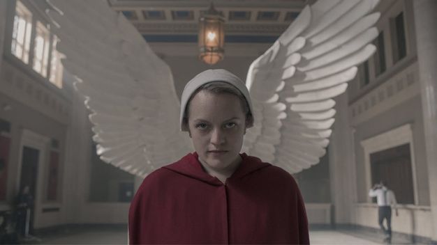 Popüler Dizi The Handmaid's Tale Yapımına Son Veriyor!