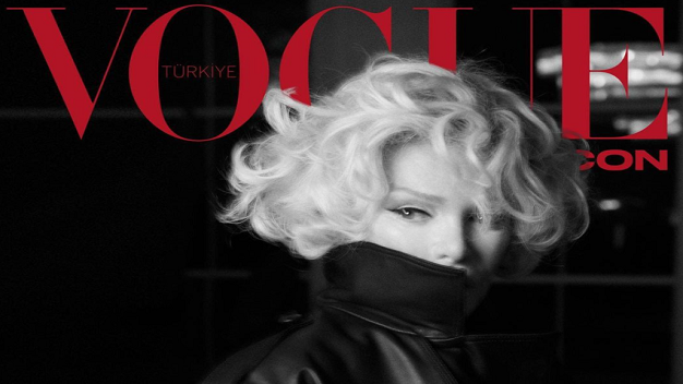 Vouge Türkiye dergisinden Ajda’ya 60. Sanat yılı sürprizi